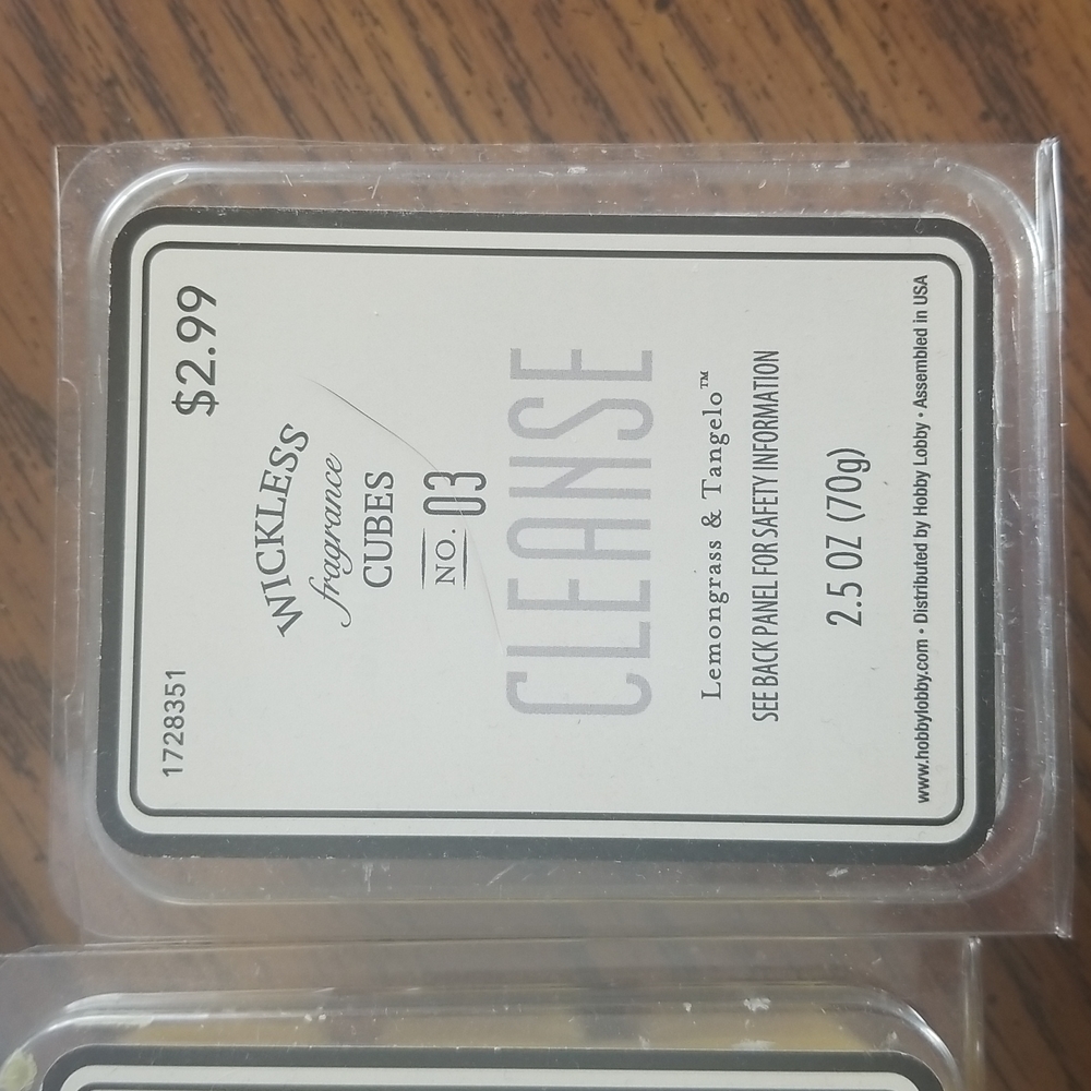 New Fragrance Warmer & Melts - Picture 8 of 9